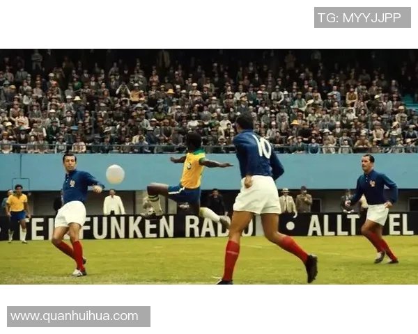 足球明星精彩断球瞬间集锦让你领略顶级防守技巧与速度对抗的魅力 足球明星精彩断球瞬间集锦让你领略顶级防守技巧与速度对抗的魅力